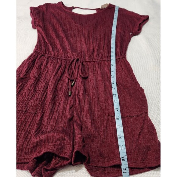 Universal thread jumpsuit Size Medium Burgundy with Pockets NEW - Picture 9 of 15